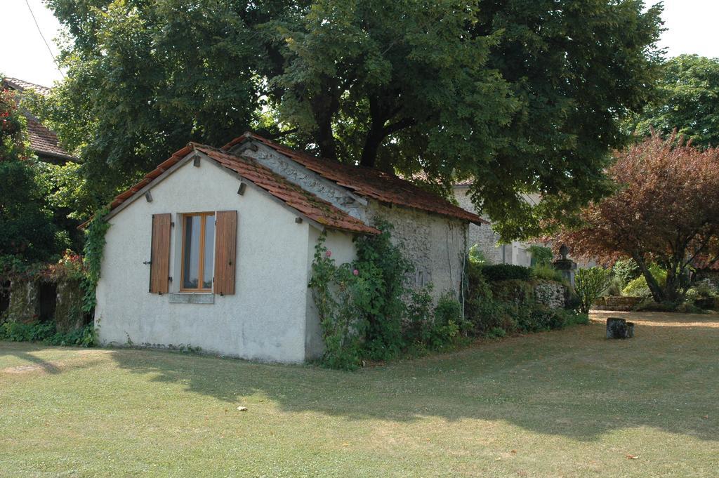 Bed and Breakfast La Lunaire Verteillac Номер фото