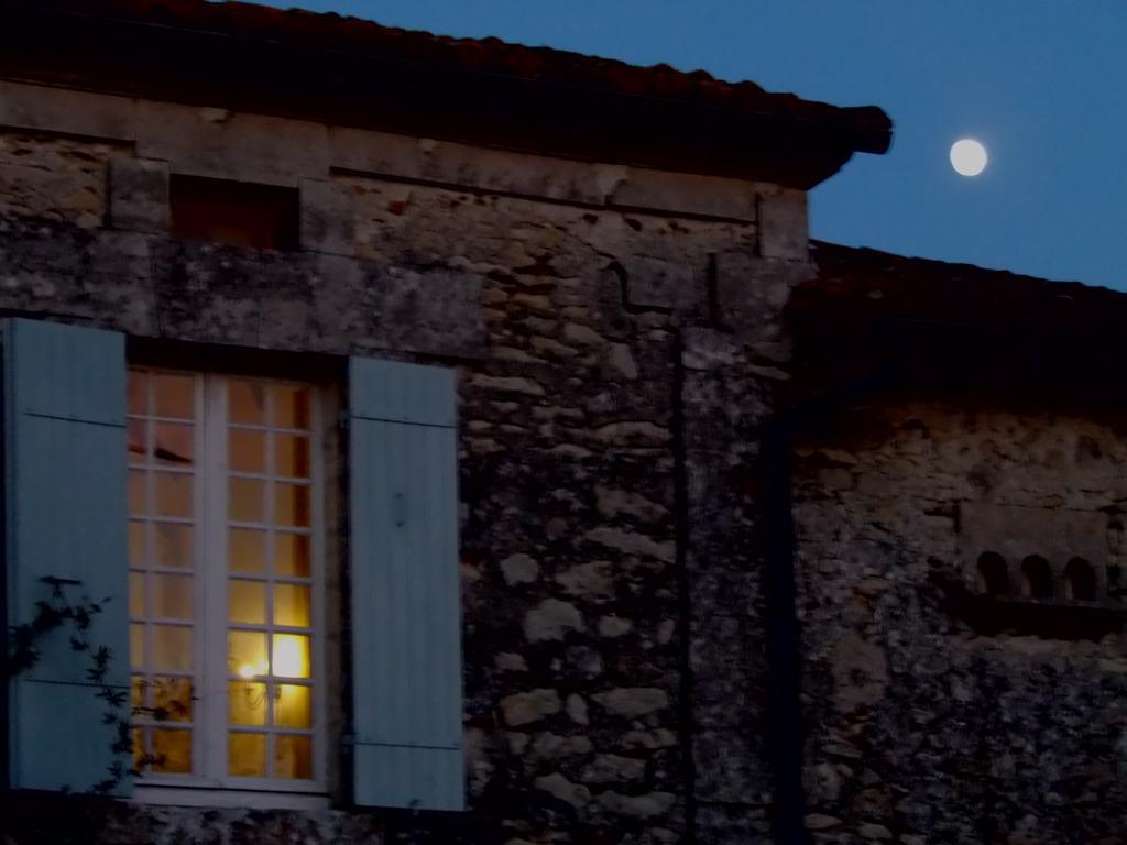 Bed and Breakfast La Lunaire Verteillac Номер фото